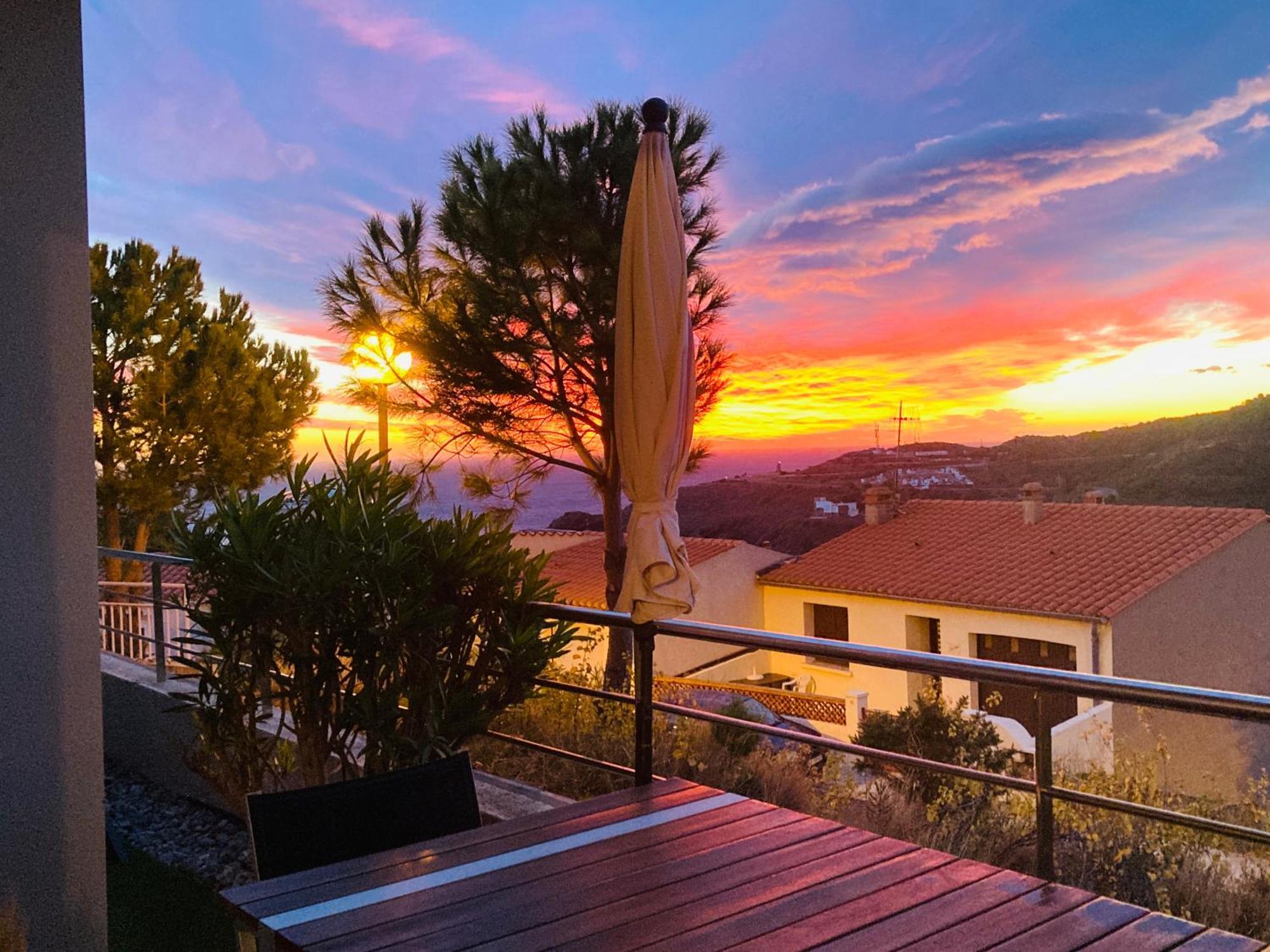 Residence Costa Vermella, Vue Mer Et Montagne Au Calme Cerbère Eksteriør billede